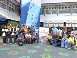 HUT ke-68, Alumni Smandel Luncurkan Buku EXPA Ruang Belajar Menjadi Manusia
