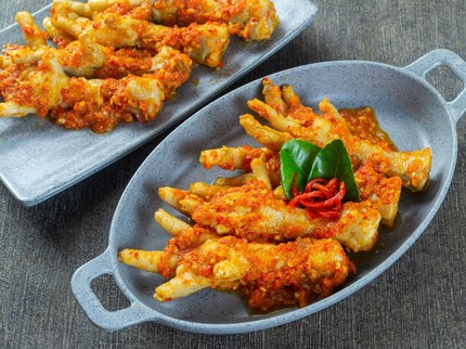 3 Cara Membuat Bumbu Ceker Mercon, Pedas Gurih Nampol