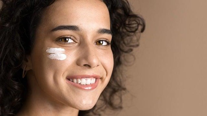 Ini Perbedaan Tone Up Sunscreen dengan Sunscreen Biasa