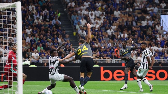 Soccer Football - Serie A - Inter Milan v Udinese - San Siro, Milan, Italy - September 14, 2026 Inter Milan's Marcus Thuram scores their third goal REUTERS/Claudia Greco