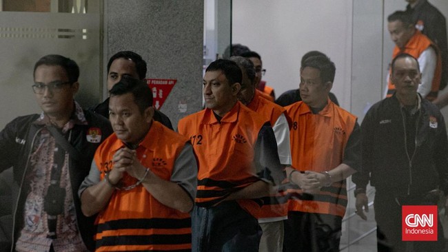 Komisi Pemberantasan Korupsi (KPK) menetapkan delapan orang tersangka terkait kasus dugaan korupsi yang dibongkar melalui Operasi Tangkap Tangan (OTT) di lingkungan Kementerian Agraria dan Tata Ruang/Badan Pertanahan Nasional (ATR/BPN). CNNIndonesia/