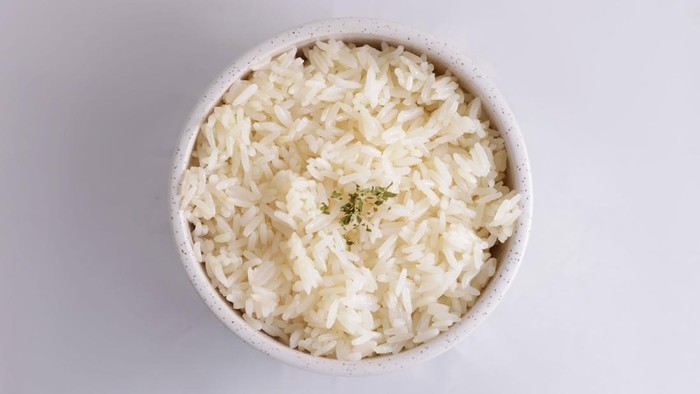 3 Makanan yang Sebaiknya Tidak Dikonsumsi Bersama Nasi