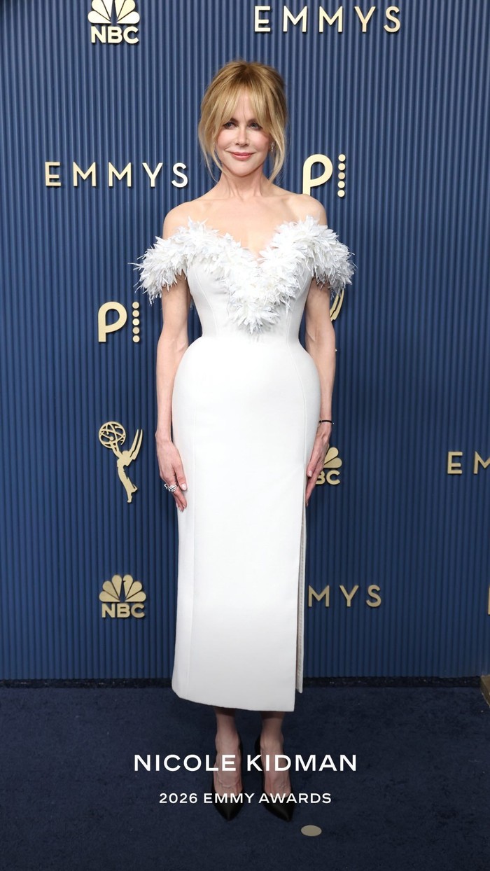 Nicole Kidman mengenakan Chanel di Emmy Awards 2026