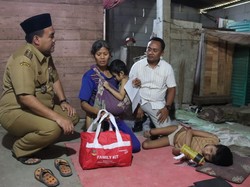 Rumah Lansia 71 Tahun di Blora Tak Layak Huni, Bupati Salurkan Bantuan