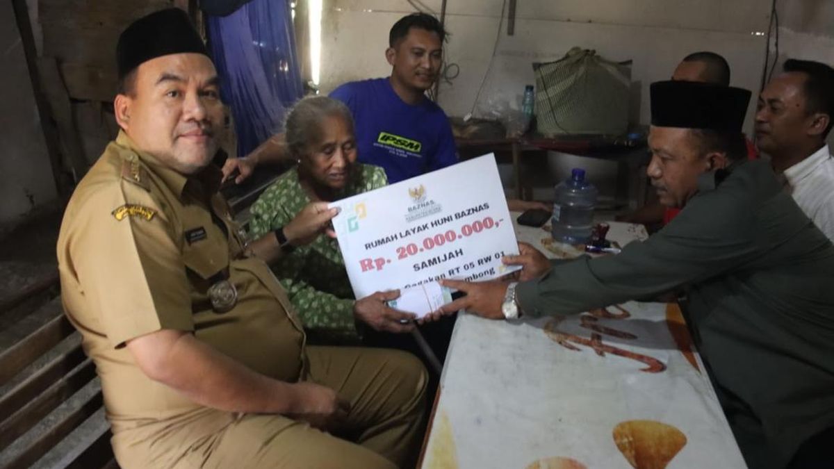 Bupati Blora Gerak Cepat Perbaiki Rumah Reyot Nenek dan 2 Cucu Difabel
