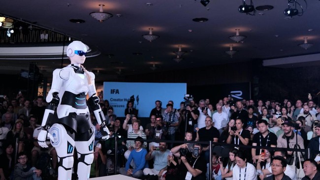 Aimoga Robotics, rekanan Chery di industri robotik, mengenalkan robot keamanan dan perawat di IFA 2026 yang digelar di Berlin, Jerman.
