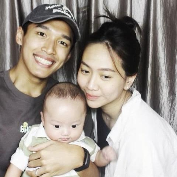 <p>Sebagai pasangan, tentu Shanju tak lupa mengharapkan hal-hal baik untuk sang suami. &ldquo;Aku hanya berharap tahun baru dalam hidupmu ini membawa banyak kebahagiaan, kesehatan yang baik, serta hari-hari indah yang tak terhitung jumlahnya. Selamat ulang tahun. Kamu pantas uhntuk bahagia,&rdquo; tuturnya.&nbsp;(Foto: Instagram @shanju)</p>