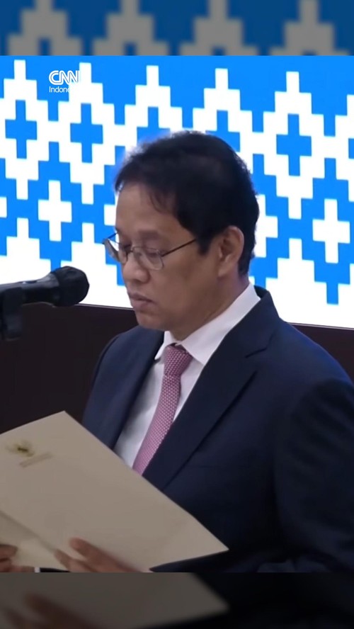 Purbaya saat Serahkan Jabatan Menkeu ke Suahasil
