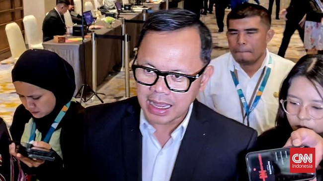 Wakil Menteri Dalam Negeri Bima Arya Sugiarto dalam Urban Climate Forum 2026 di Hotel Pullman, Jakarta Pusat, Rabu (16/9).