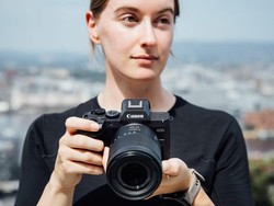 Canon Rilis EOS R8 Mark II: Desain Retro dan Stabilisasi 5-Axis