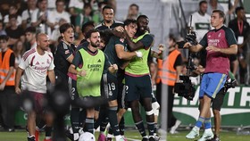 Soccer Football - LaLiga - Elche v Real Madrid - Estadio Manuel Martinez Valero, Elche, Spain - September 15, 2026 Real Madrid's Carlos Espi celebrates scoring their third goal with teammates REUTERS/Pablo Morano