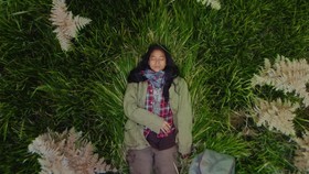 Empat Musim Pertiwi mengikuti kisah Pertiwi (Putri Marino) yang kembali ke kampung halaman terpencilnya setelah 20 tahun demi menata ulang hidupnya. Saat ia pergi dulu, masuknya aliran listrik sempat membawa harapan bagi desa tersebut.