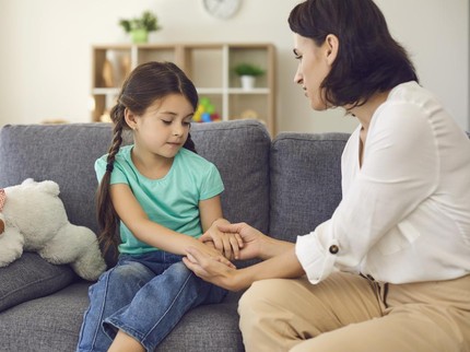Mindfulness Ramai Dibahas usai Konten Maudy Ayunda, Perlukah Diajarkan ke Anak?
