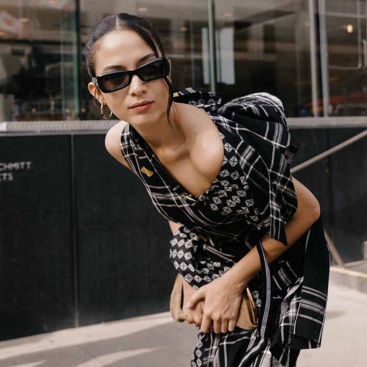 <p>Putri Marino tampaknya tak pernah lepas dari sorotan publik. Baru-baru ini, perempuan 33 tahun itu kembali mencuri perhatian lewat penampilannya di sebuah festival film internasional. (Foto: Instagram @putrimarino)</p>