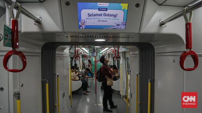 Pemerintah menetapkan tarif Rp8 untuk LRT rute Manggarai-Kelapa Gading selama delapan hari setelah diresmikan pada Rabu (16/9).