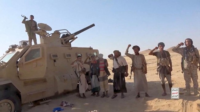 Houthi Gempur Pasukan Yaman yang Didukungan Arab Saudi