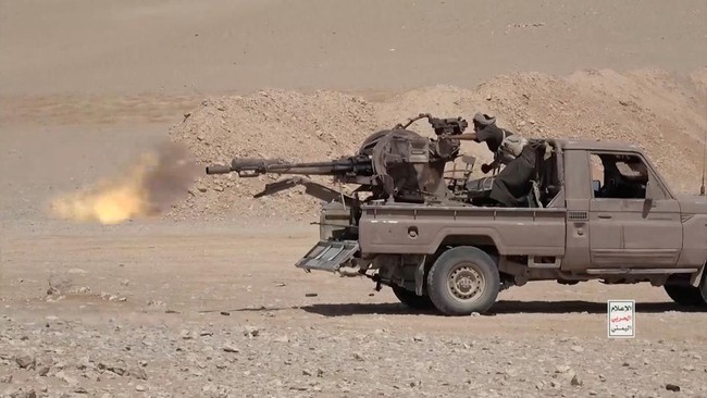 Houthi Gempur Pasukan Yaman yang Didukungan Arab Saudi