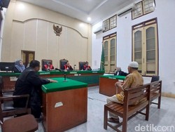 Sidang Putusan Pensiunan USU Kasus Palsuan Dokumen Warisan Rp 20 M Ditunda