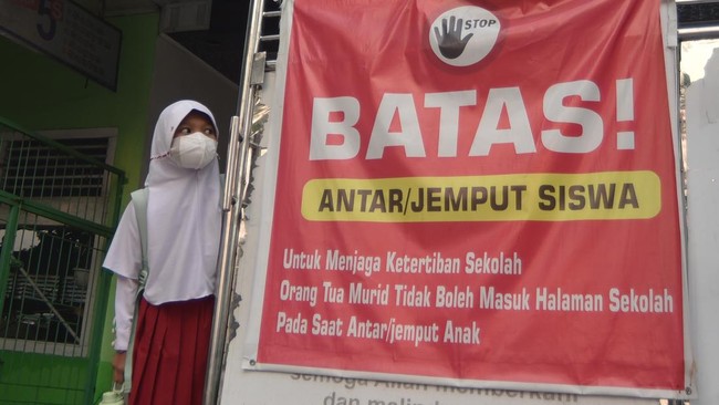 Siswa Dipulangkan Karena Kualitas Udara Memburuk di Padang