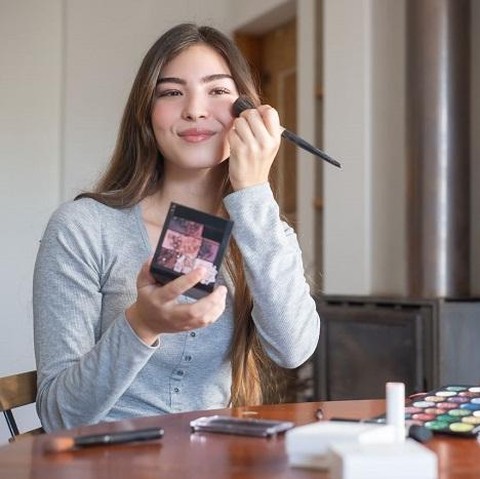 1. Lakukan Skin Prep Agar Makeup Menempel