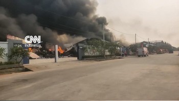 28 Gudang Terbakar di Tanggerang, 10 Jam Api Baru Padam