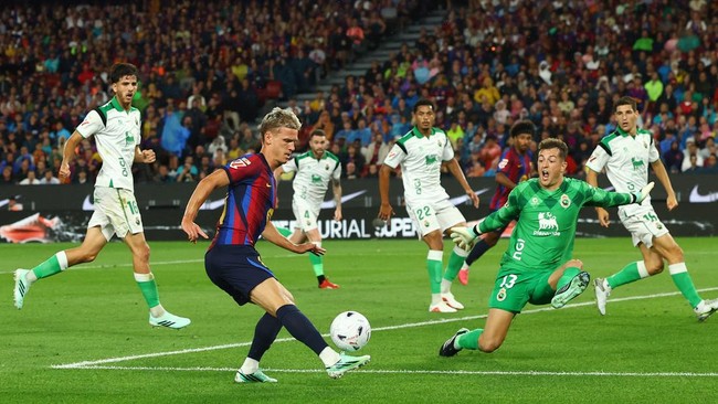 Soccer Football - LaLiga - FC Barcelona v Racing Santander - Spotify Camp Nou, Barcelona, Spain - September 16, 2026 FC Barcelona's Dani Olmo shoots at goal REUTERS/Albert Gea