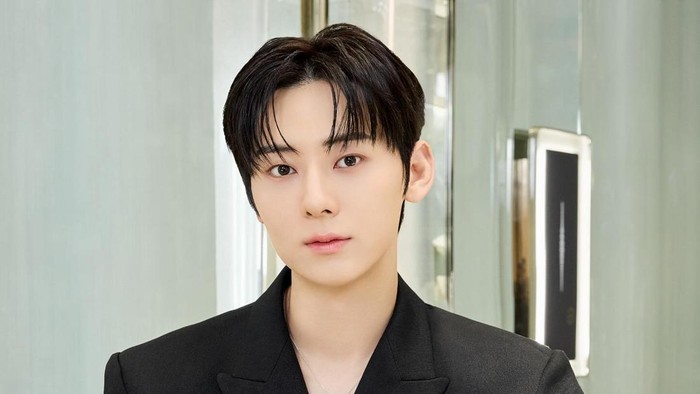 Hwang Min Hyun Dikabarkan Bintangi Drakor Iseop's Romance Gantikan Lee Jong Suk