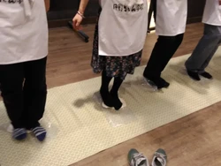 Unik! Bikin Udon di Jepang Justru Diinjak-injak Sambil Joget