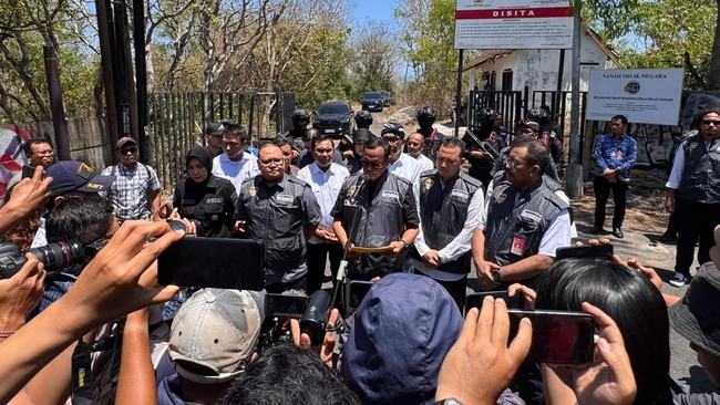 Kortas Tipidkor Polri memeriksa sembilan saksi terkait kasus korupsi lahan 230.450 meter milik Kementerian ATR/BPN di Bali, senilai Rp4,8 triliun.