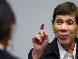 Duterte Bikin Pangling saat Diadili di Kasus Kejahatan Kemanusiaan