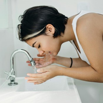 Cuci Muka Sebelum atau Sesudah Olahraga? Ini Kata Dermatolog