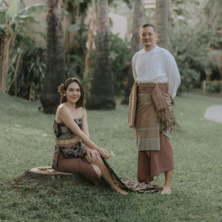 <p>Belum lama ini, Olivia mengunggah video bersama sang suami sekaligus berbagi cerita tentang pernikahan. &ldquo;Nikah muda versiku bukan cuma tentang hal-hal yang indah,&rdquo; tulis Olivia, dikutip dari akun Instagram<em> @oliviajensen,</em> Kamis (17/9/2026).&nbsp;(Foto: Instagram @oliviajensen)</p>