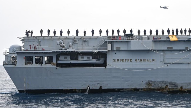 Kapal induk ITS Giuseppe Garibaldi-551 Tiba di Perairan Indonesia