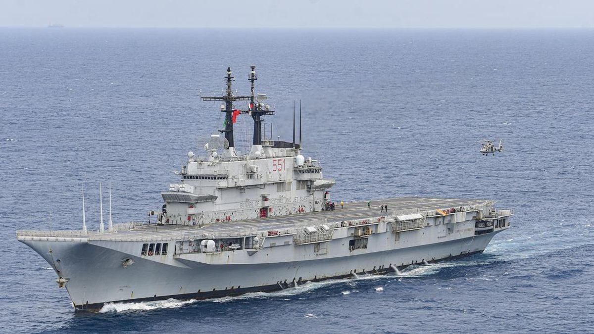 Kapal Induk Pertama RI Garibaldi Hibah dari Italia Tiba di Tj Priok