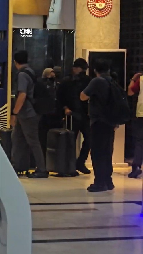 Penampakan 3 Koper Dibawa Penyidik KPK usai Geledah Kantor ATR/BPN