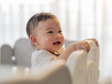 Bayi Mulai Tumbuh Gigi Usia Berapa Bulan? Ketahui Tanda-tandanya Bun