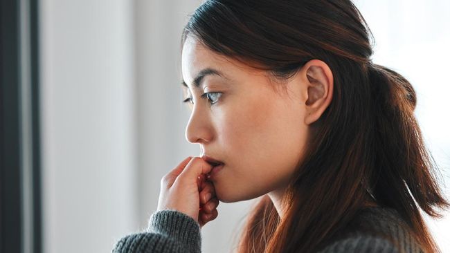 Ciri Kepribadian Orang yang Memiliki kebiasaan Menggigit Kuku