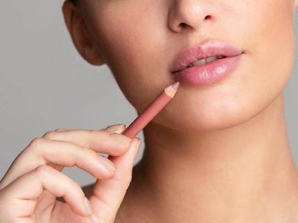 7 Rekomendasi Lip Liner Terbaik, Rahasia Bibir Tampak Lebih Penuh dan Makin Cantik