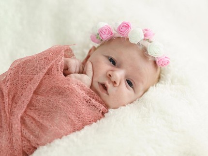 150 Nama Bayi Terinspirasi Bunga Camellia dan Artinya untuk Laki-laki dan Perempuan