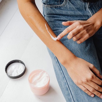 Apa Bedanya Body Lotion dan Body Butter? Simak Mana yang Lebih Cocok untuk Kamu