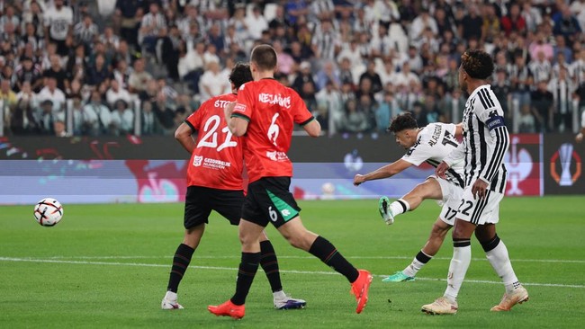 Juventus vs NEC
