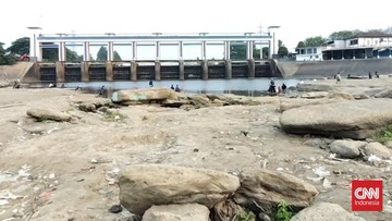 Pantauan Terkini Permukaan Sungai Cisadane Susut, Kualitas Air Menurun
