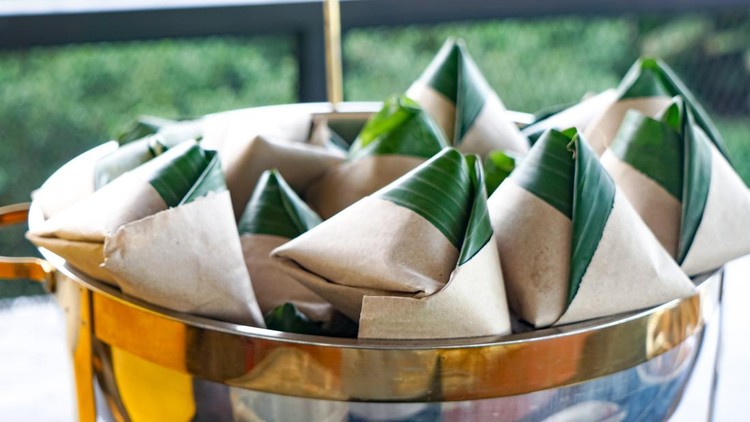 Istri eks Menkeu jualan nasi bungkus