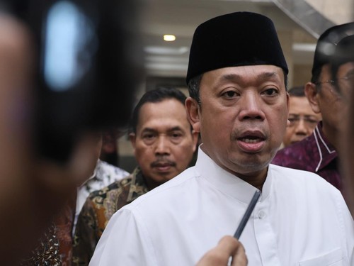 Menteri ATR/BPN Nusron Wahid menanggapi kasus dugaan korupsi di kementeriannya. Ia menghormati proses KPK dan berkomitmen mendukung penegakan hukum.