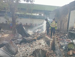 Rumah Nok Julaeha di Kuningan Hangus Akibat Bara Tungku Dapur