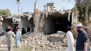 Bom Bunuh Diri Tewaskan 16 Orang Saat Beribadah di Kohat, Pakistan