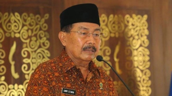 Mantan Gubernur Jawa Barat periode 2003-2008 Danny Setiawan