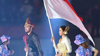 Defile Kontingen Indonesia dalam Pembukaan Asian Games 2026