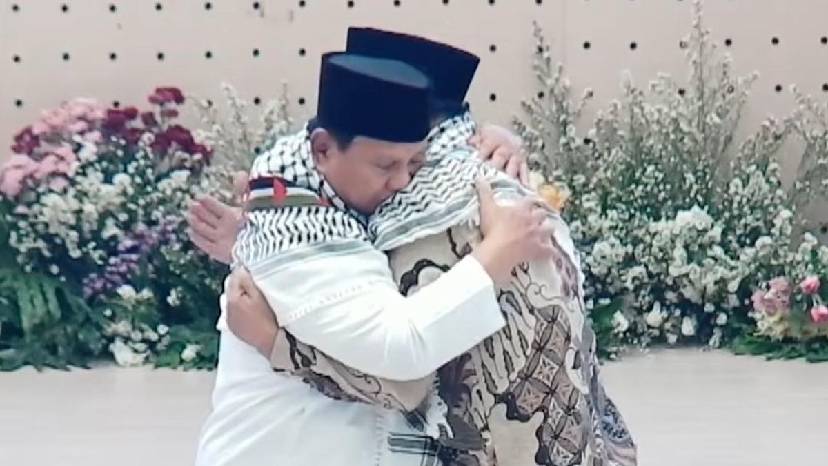 Momen Prabowo Teriak 'Free Palestine' hingga Dapat Keffiyeh