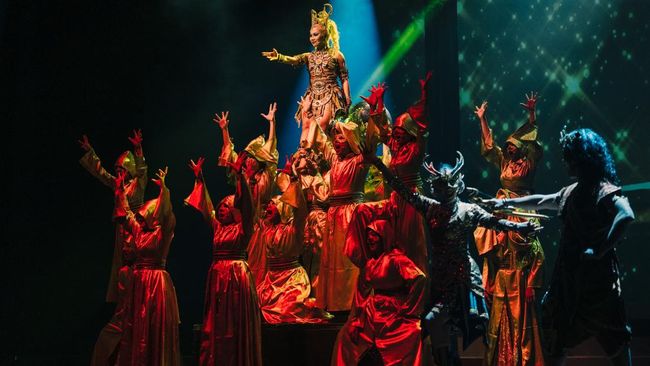 Swargaloka menyelenggarakan pertunjukkan bertajuk Drayang Kijang Kencana di Teater Besar Taman Ismail Marzuki, Jakarta Pusat pada Minggu (13/9).